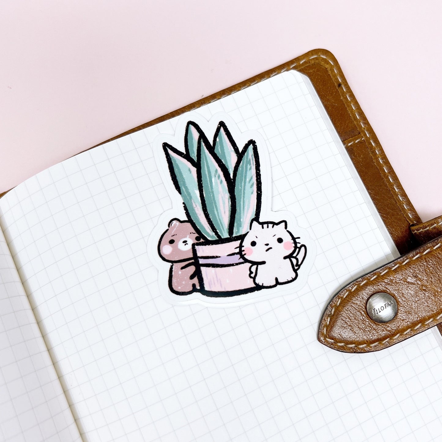 DC032 | Brownee and Salty with Snake Plant | Diecut Sticker