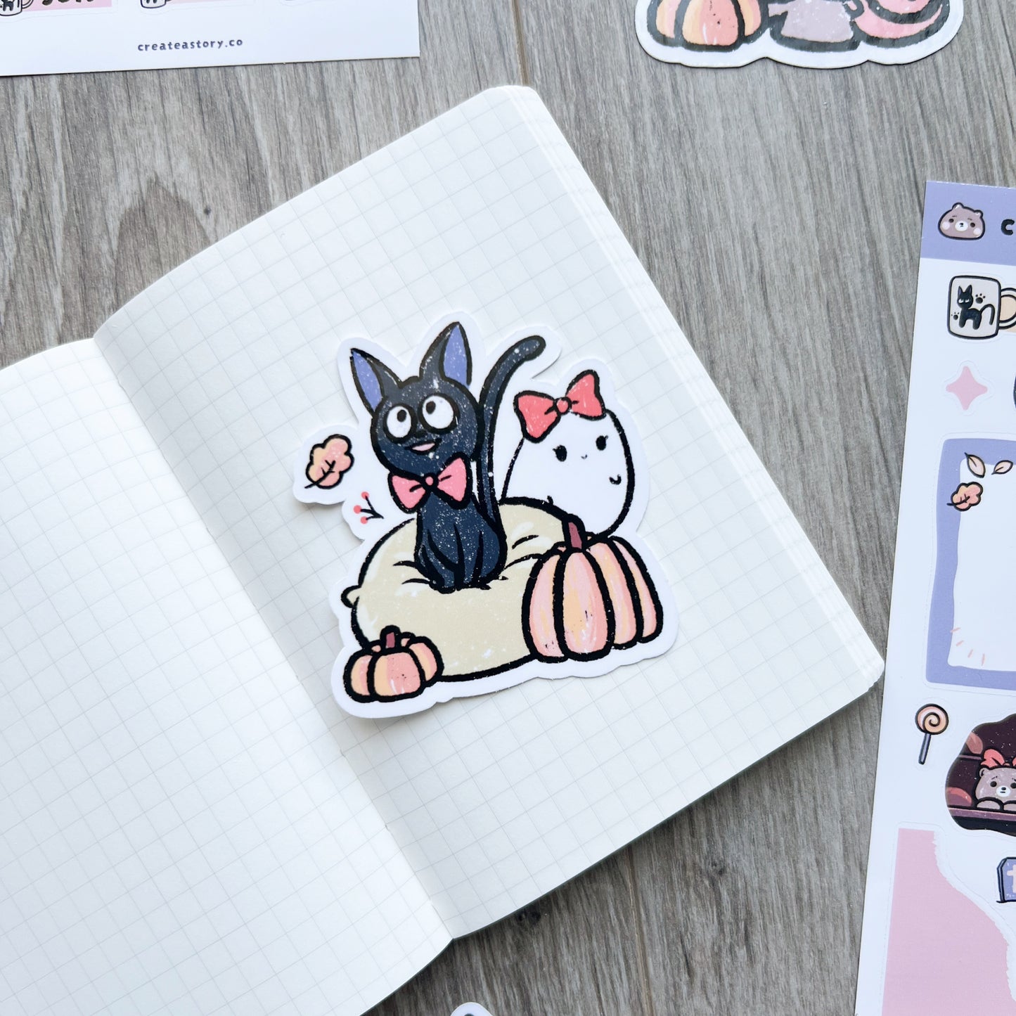 DC064 | Kiki's Halloween - Black Cat and Ghost | Diecut Sticker